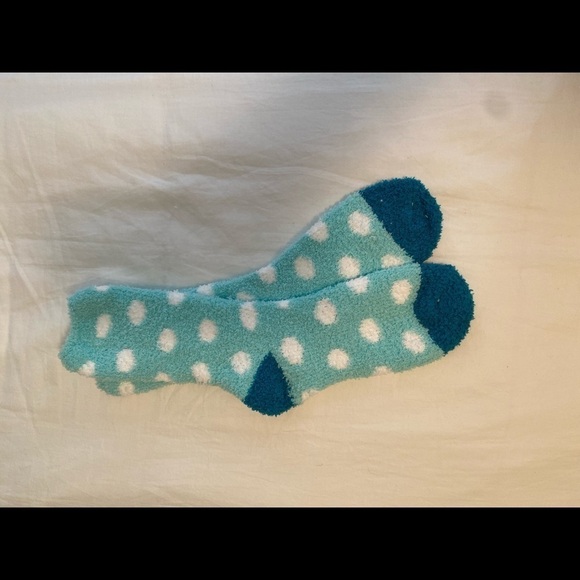 𝅺POLKA Dot Fuzzy Socks - Picture 2 of 7